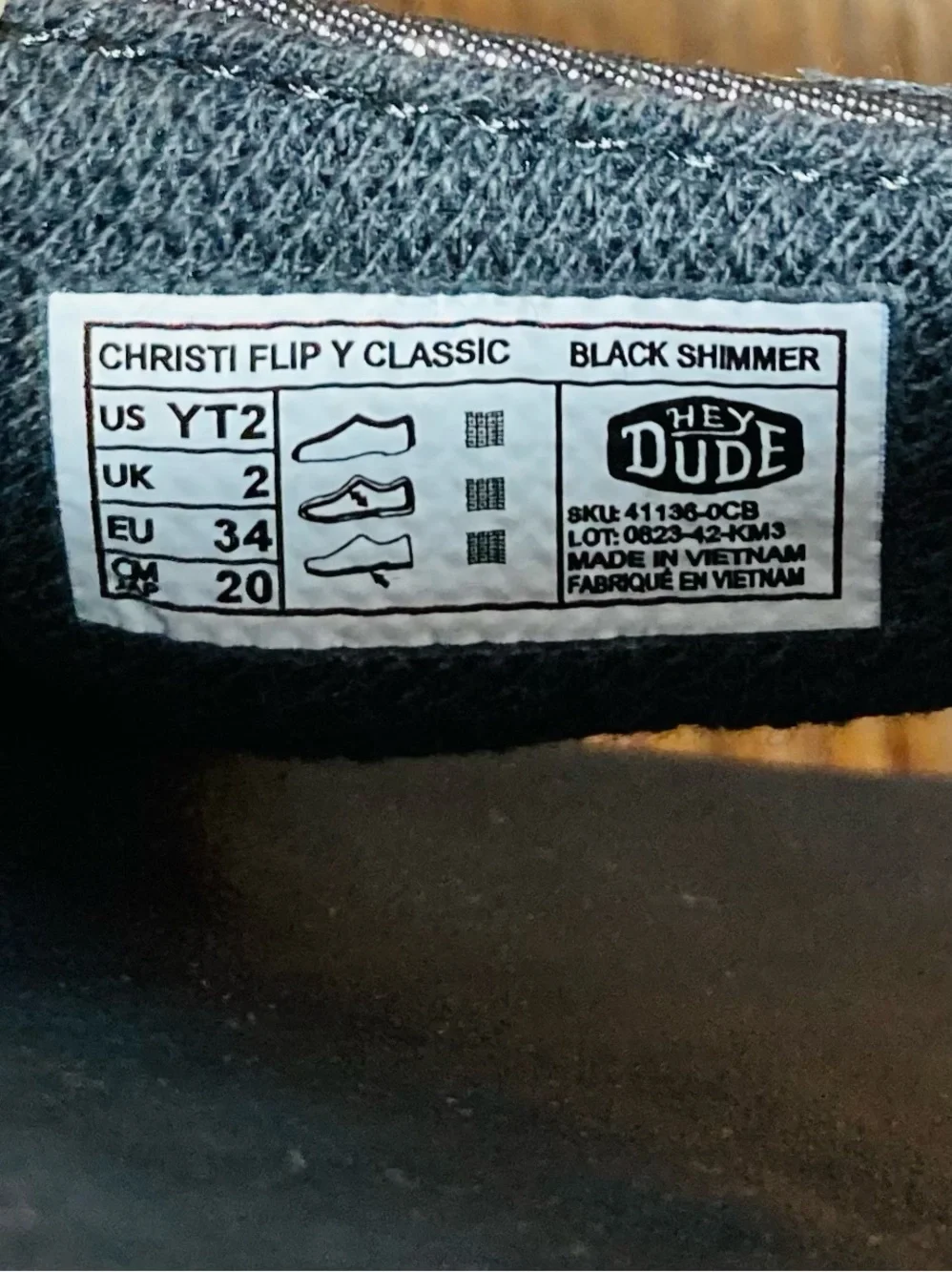 NWT Hey Dude Christi Classic Flip Girls Size Y2 (EU 34) Black Shimmer